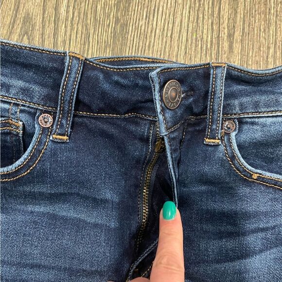 American Eagle Hi-Rise Mini Skirt Whisker Raw Hem Denim Stretch Blue Size 4 - Picture 4 of 8